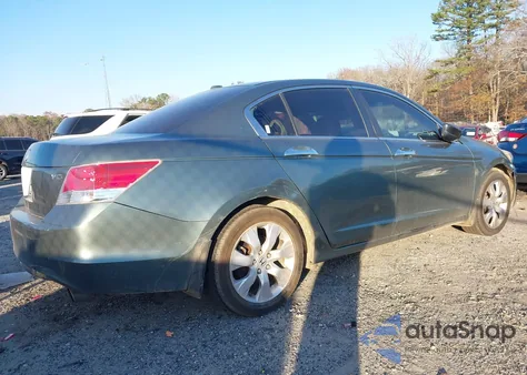 2010 Honda Accord 3.5 Ex-L z USA, uszkodzony, nr VIN 1HGCP3F83AA010932